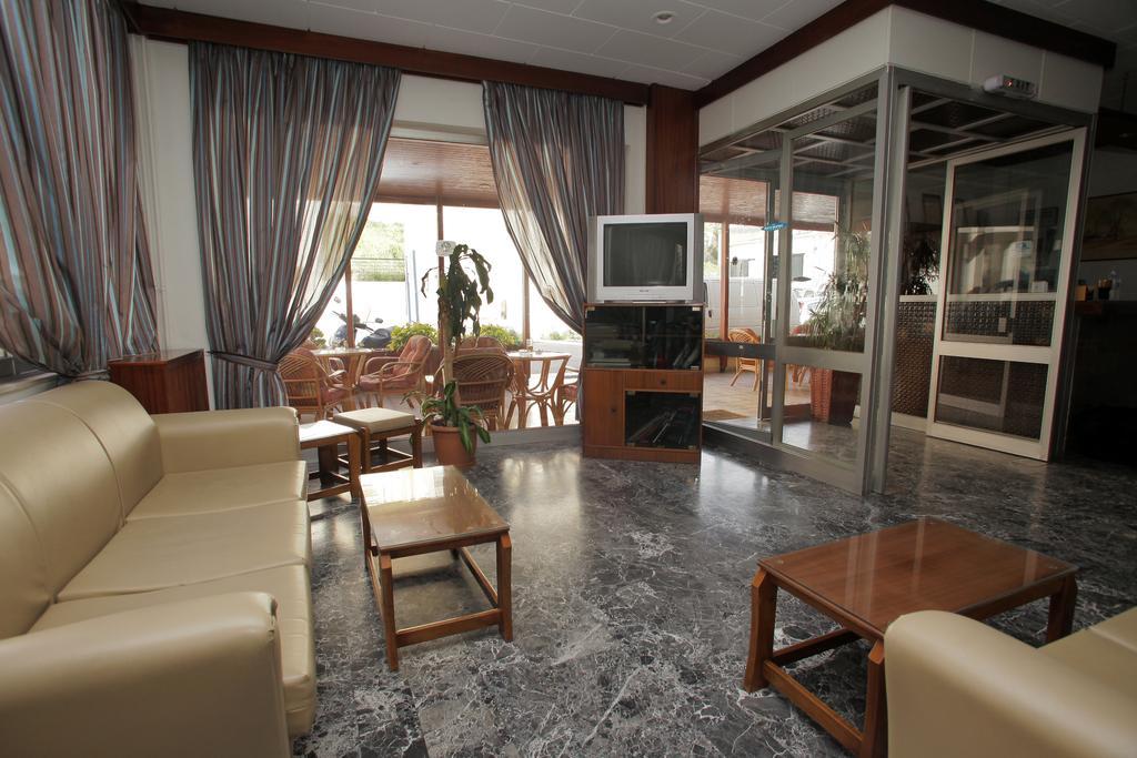 Evans Hotel Ираклио Екстериор снимка